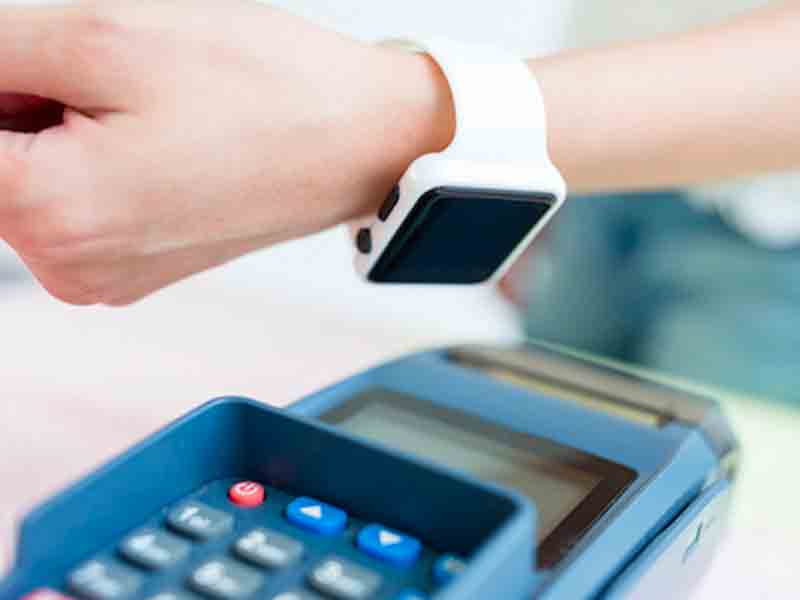 smartwatch with contactless payment